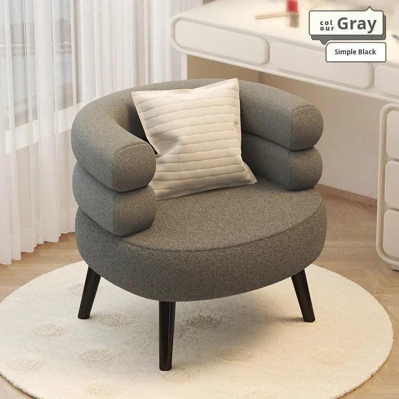 Make-Up Chair
